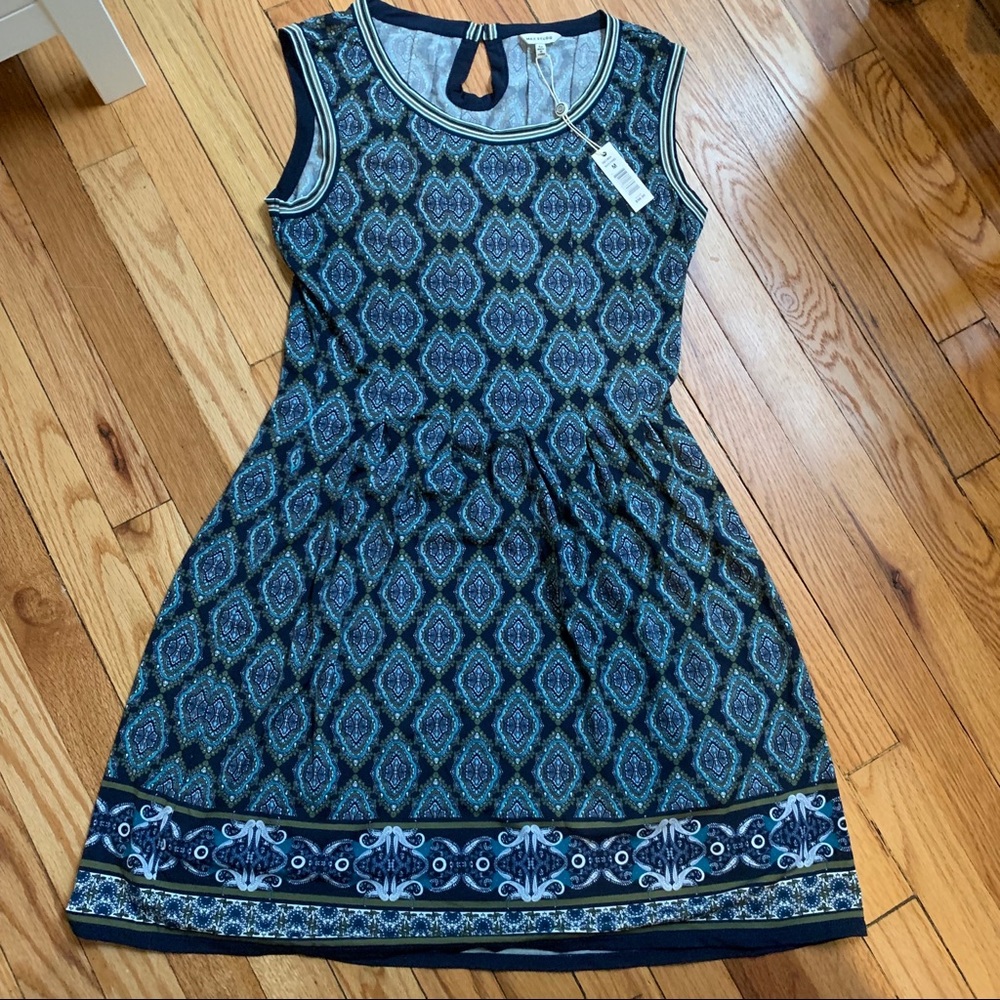 💫 💎2/$25 NWT Max Studio Fit & Flare Dress